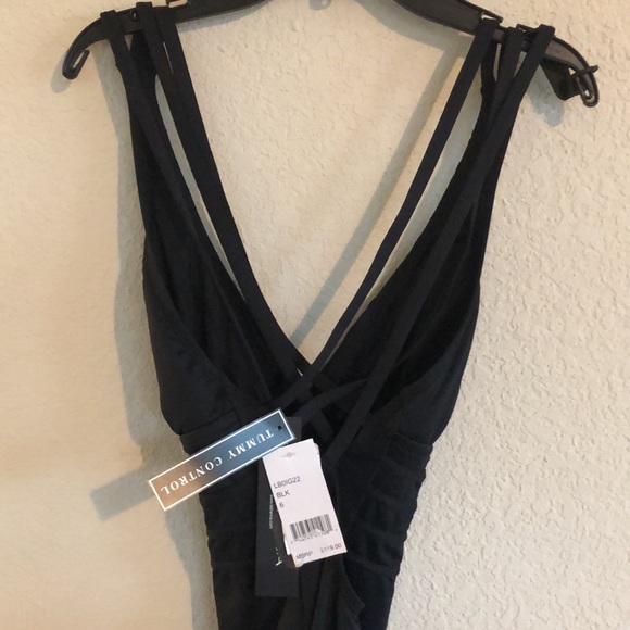 LA BLANCA Island Goddess Multi-Strap Cross-Back - Picture 5 of 16